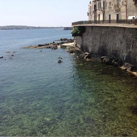 Di Charme Ortigia Marilini Dulini